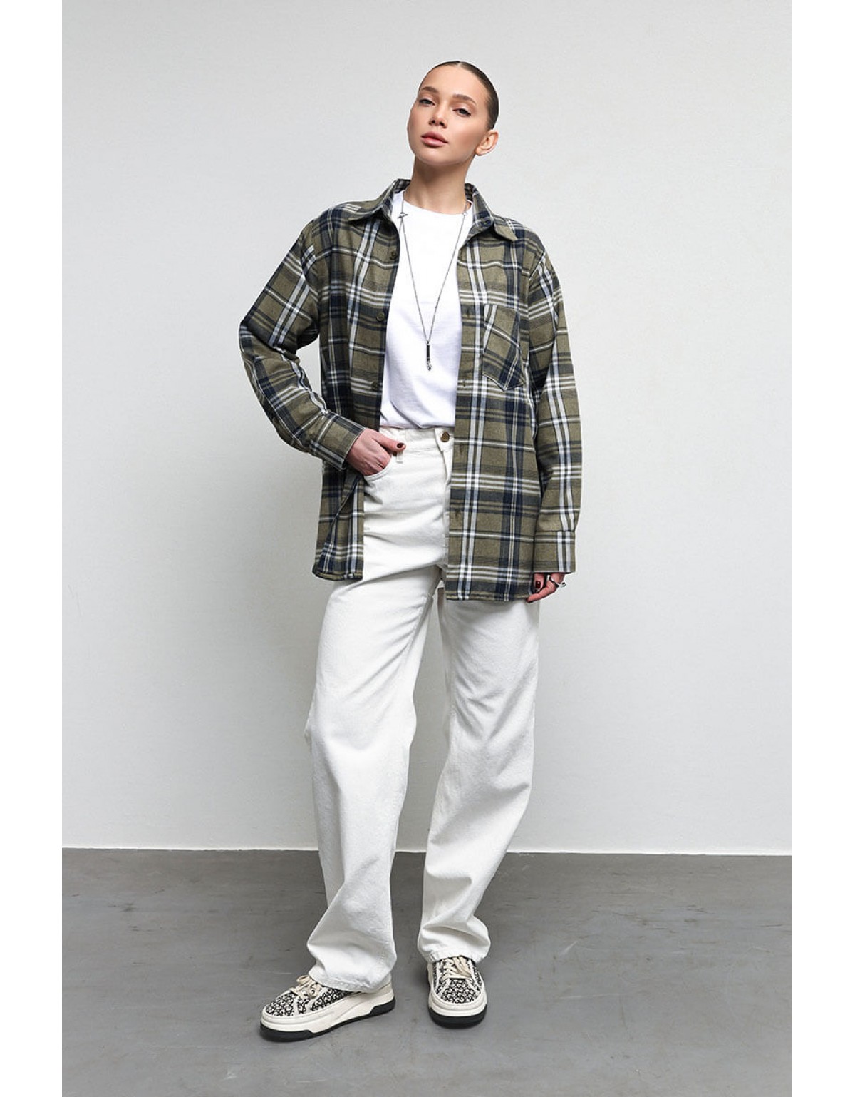 Сорочка в клітинку хакі