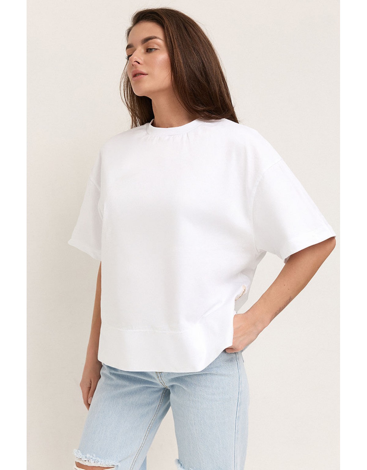 Футболка basic біла (з розрізами по боках)